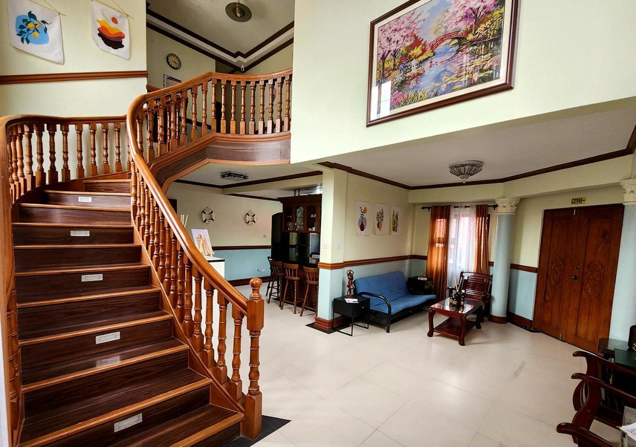 Leynes Taal Lake Resort And Hostel Tanauan  外观 照片